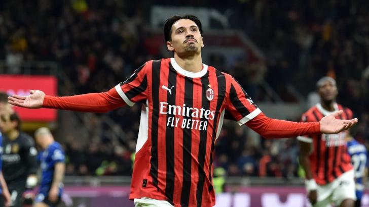 Tijjani Reijnders of AC Milan celebrates after scoring a goal